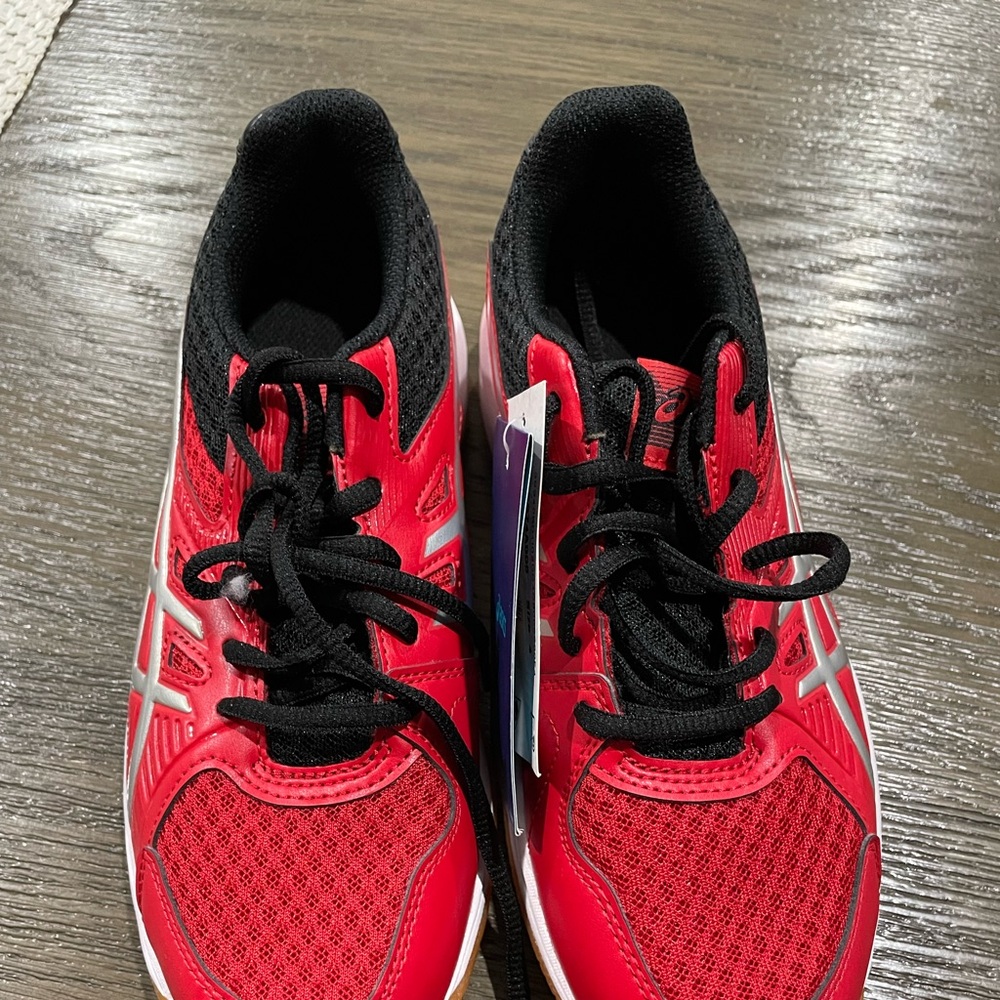 Boys sneakers brand new with tags